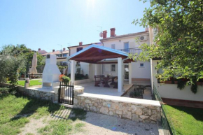 Гостиница Holiday home in Porec/Istrien 9918  Пореч